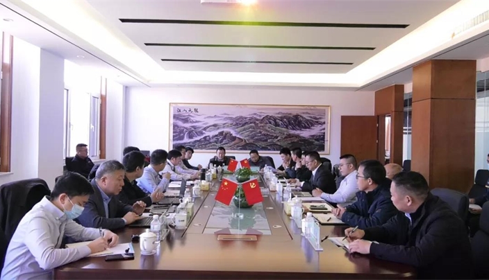 准旗新能源科技产业基地项目落地战略合作会议在开发区召开
